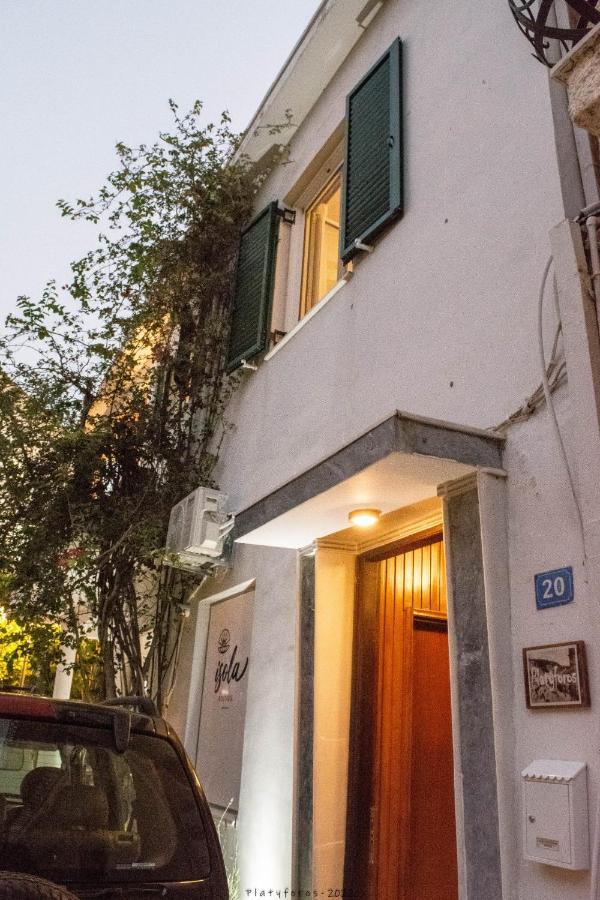 Platyforos, In City Central Of Zakynthos Exterior photo