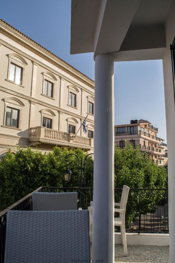 Platyforos, In City Central Of Zakynthos Exterior photo